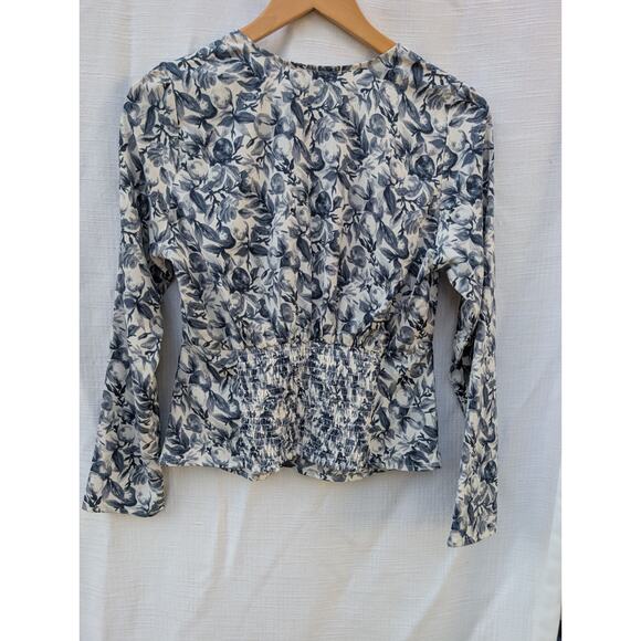 Abercrombie & Fitch Womens Novelty Fruit Print Blouse M Deep V Neck Smocked Back - Picture 3 of 7